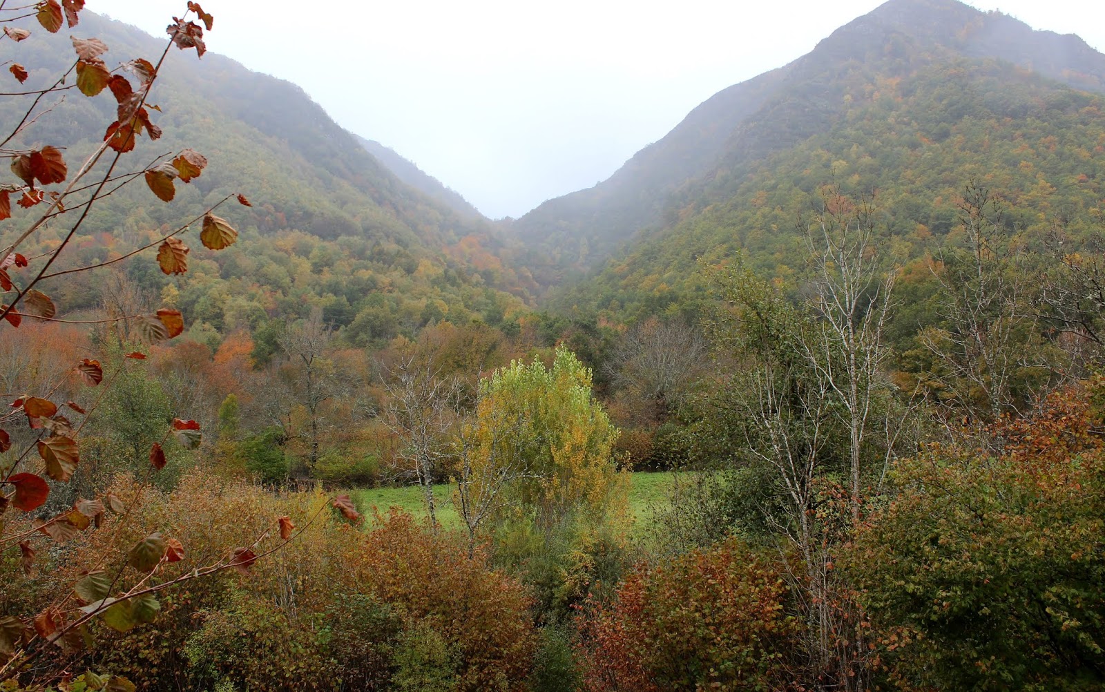Viajar por el valle de Laciana. Qué ver (León) Ando y Reando