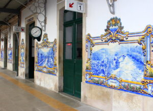 Azulejos en la estación de tren de Pinhao