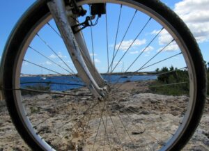 Estany de Peix en bicicleta En bicicleta por el estany de Peix