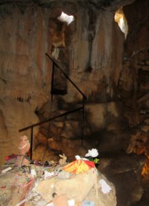 Cueva de Tanit. Cova de Es Culleram Ruta mística por Ibiza. Cueva Tanit