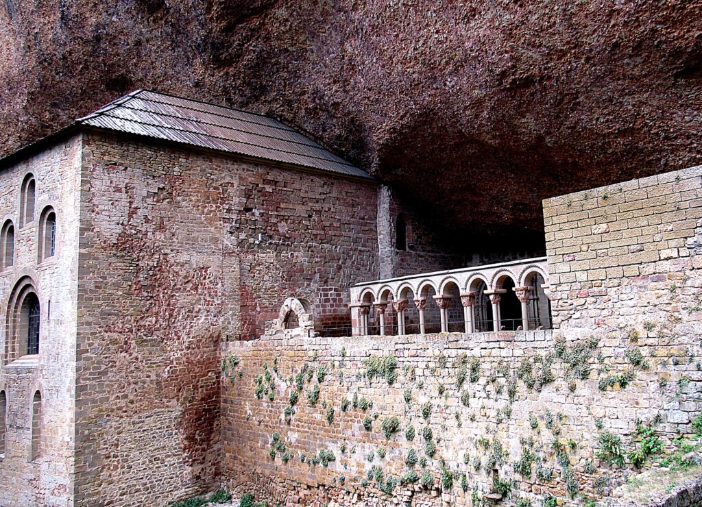 Cómo visitar monasterio San Juan de la Peña