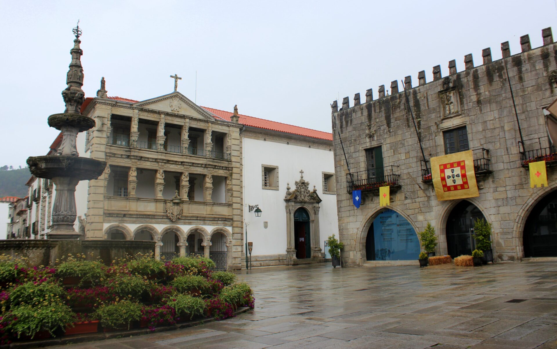 Plaza de la República en Viana do Castelo