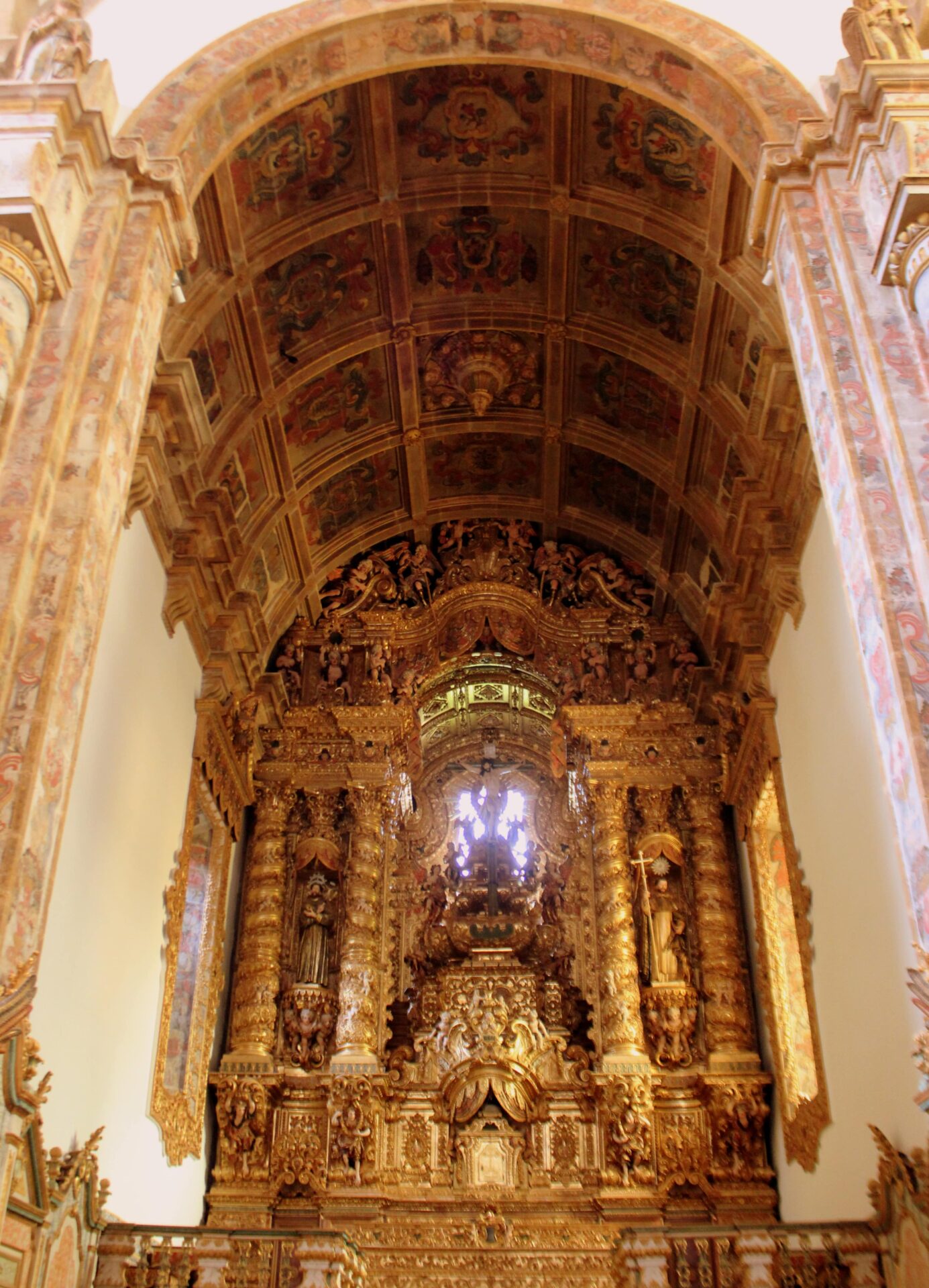 Interior iglesia de Amarante