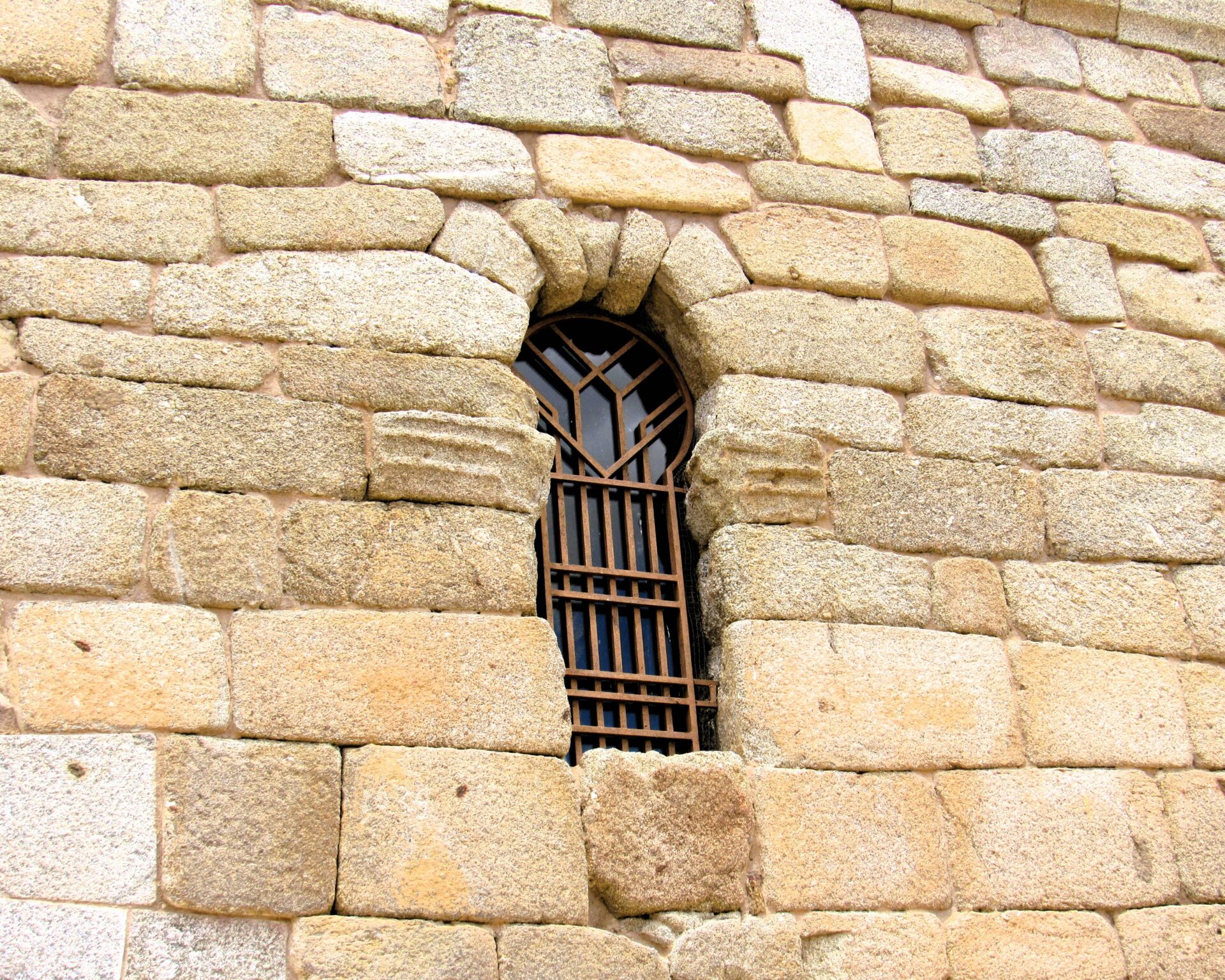 Ventanas iglesia visigótica