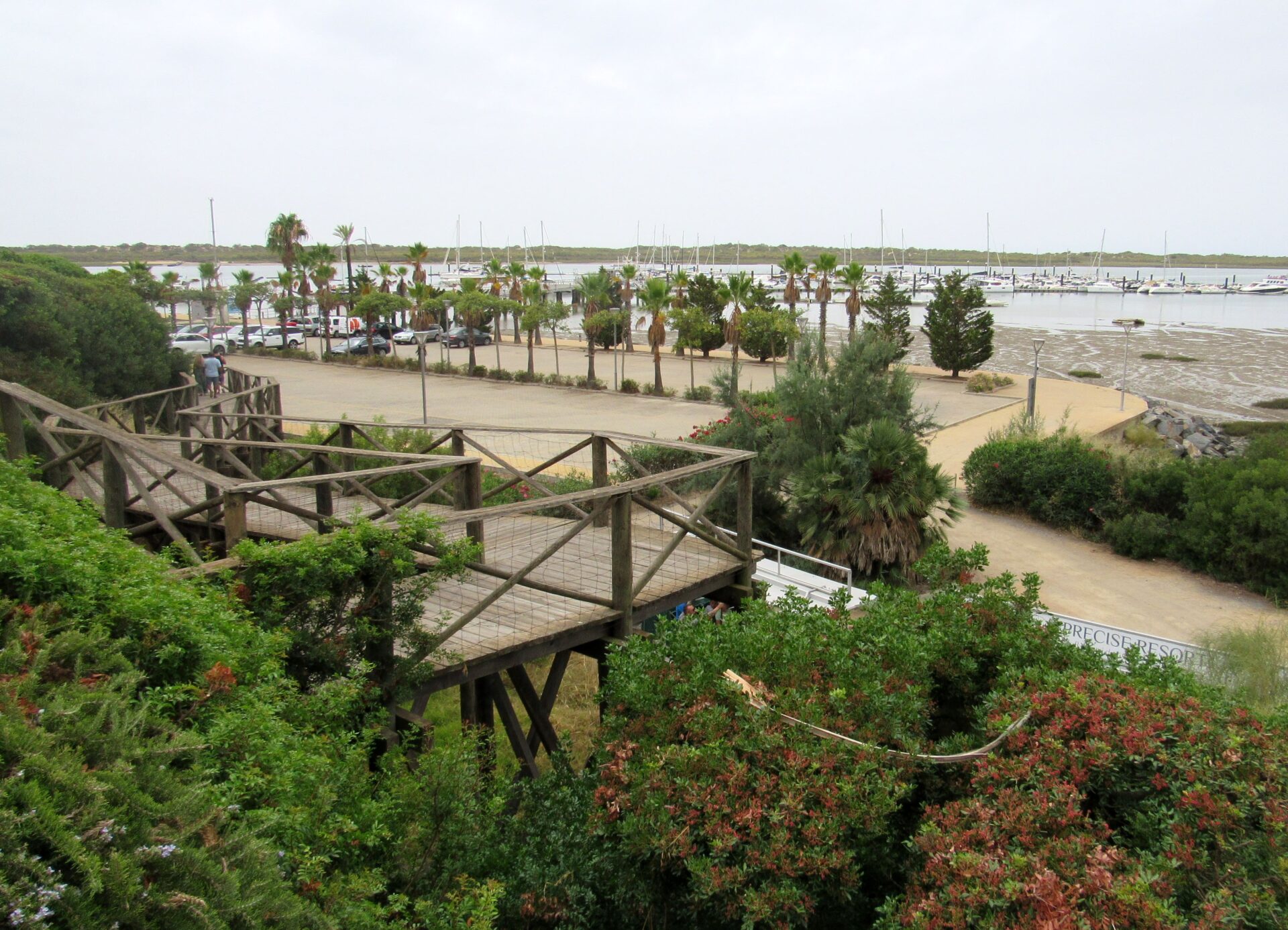 Centro Comercial el Faro en el Rompido Qué ver en Costa de la Luz Huelva