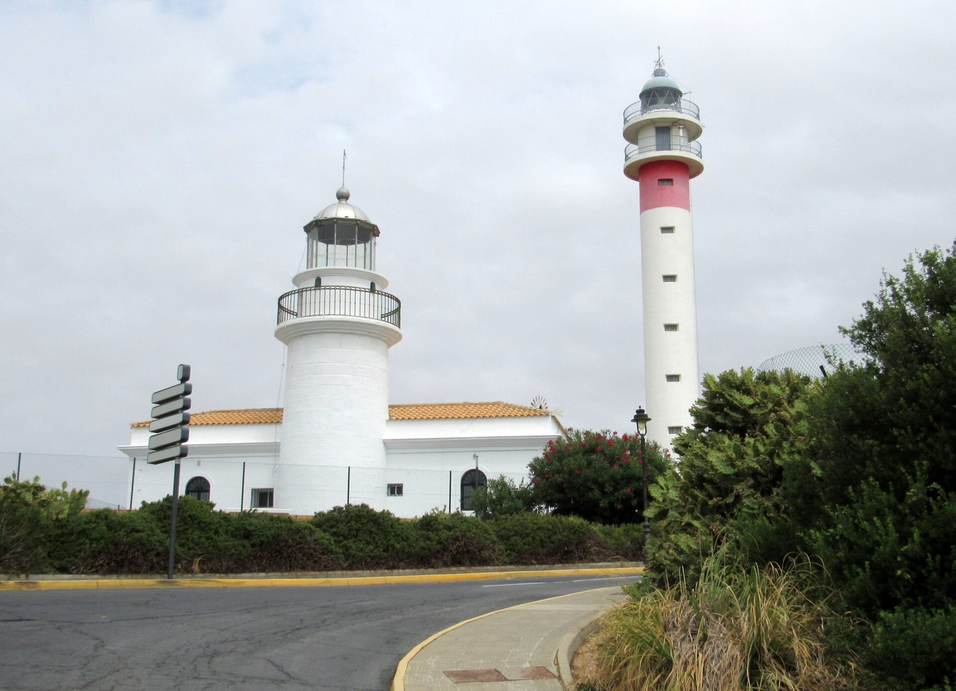 Los pueblos más bonitos de Costa de la Luz de Huelva Faros de El Rompido