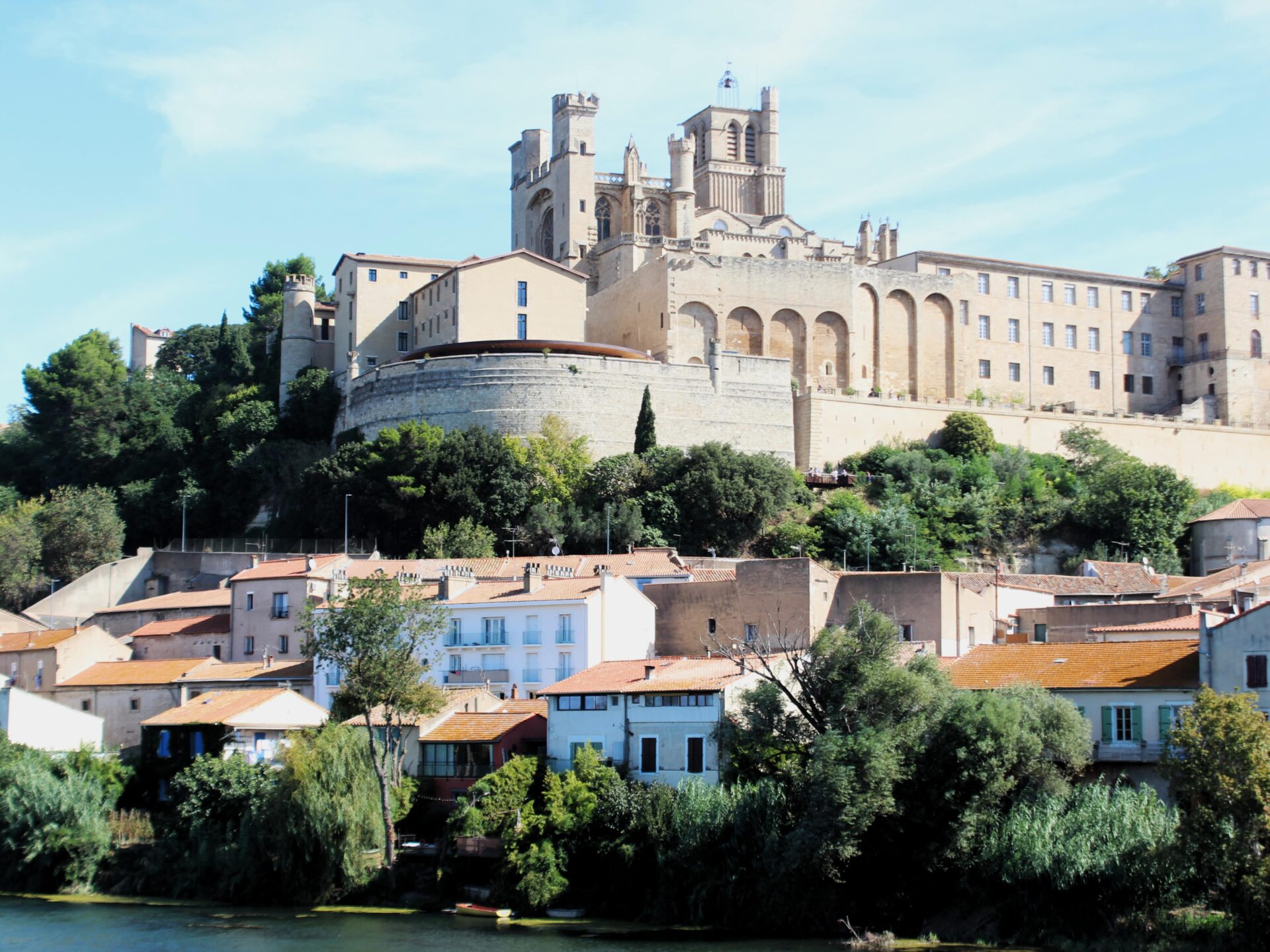 Catedral de Béziers sobre el río Qué ver en Béziers y alrededores