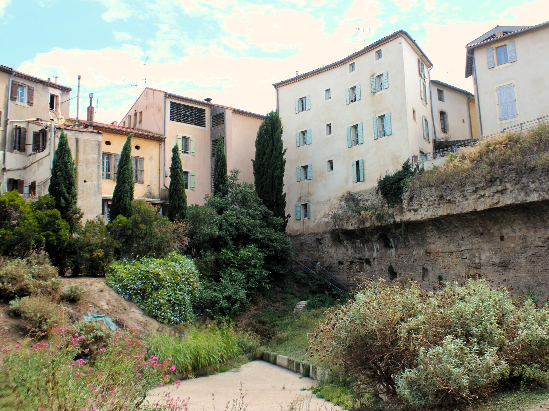 Dónde está el anfiteatro de Béziers