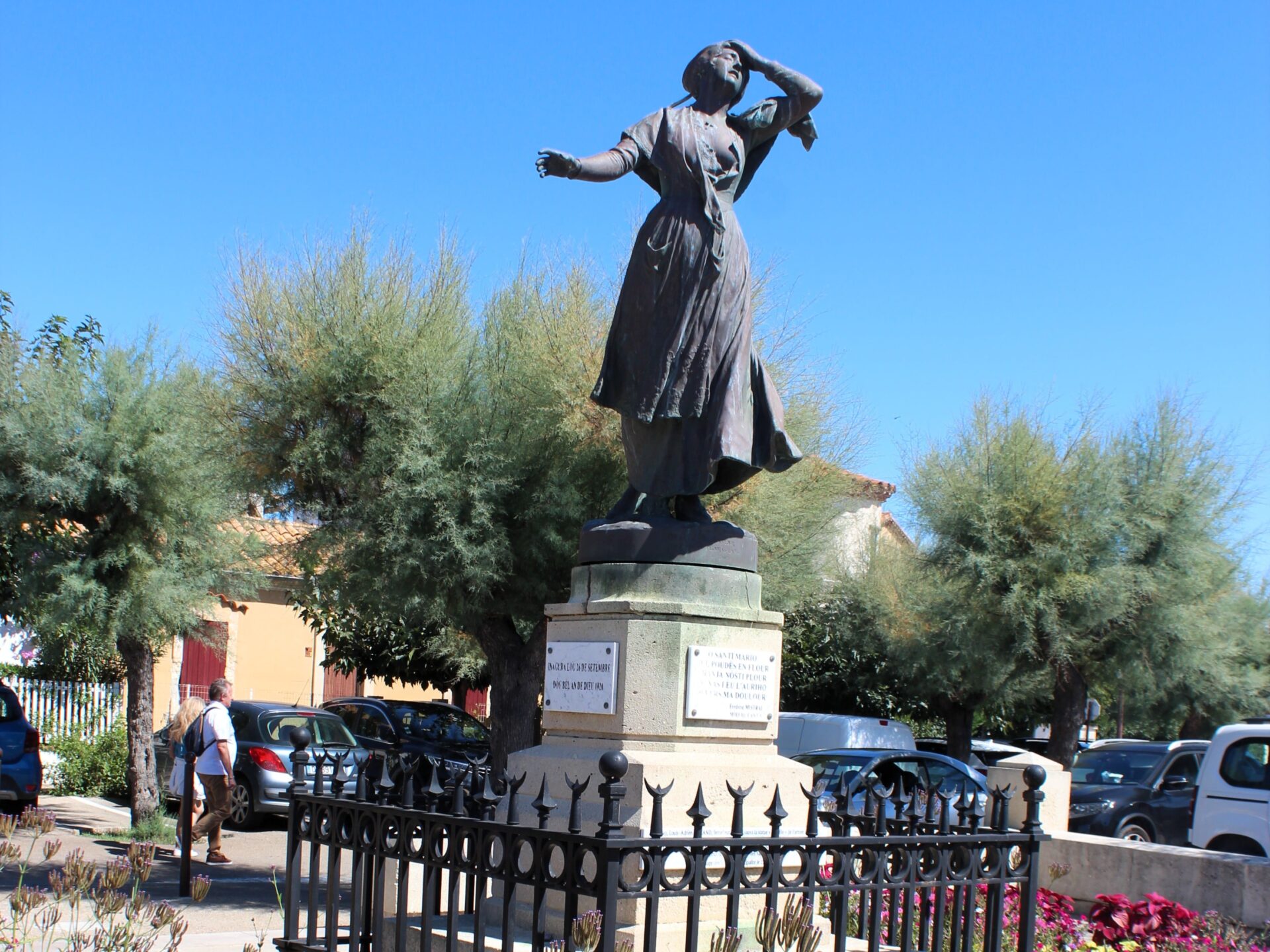 Qué ver en la Camarga Estatua de Mireille