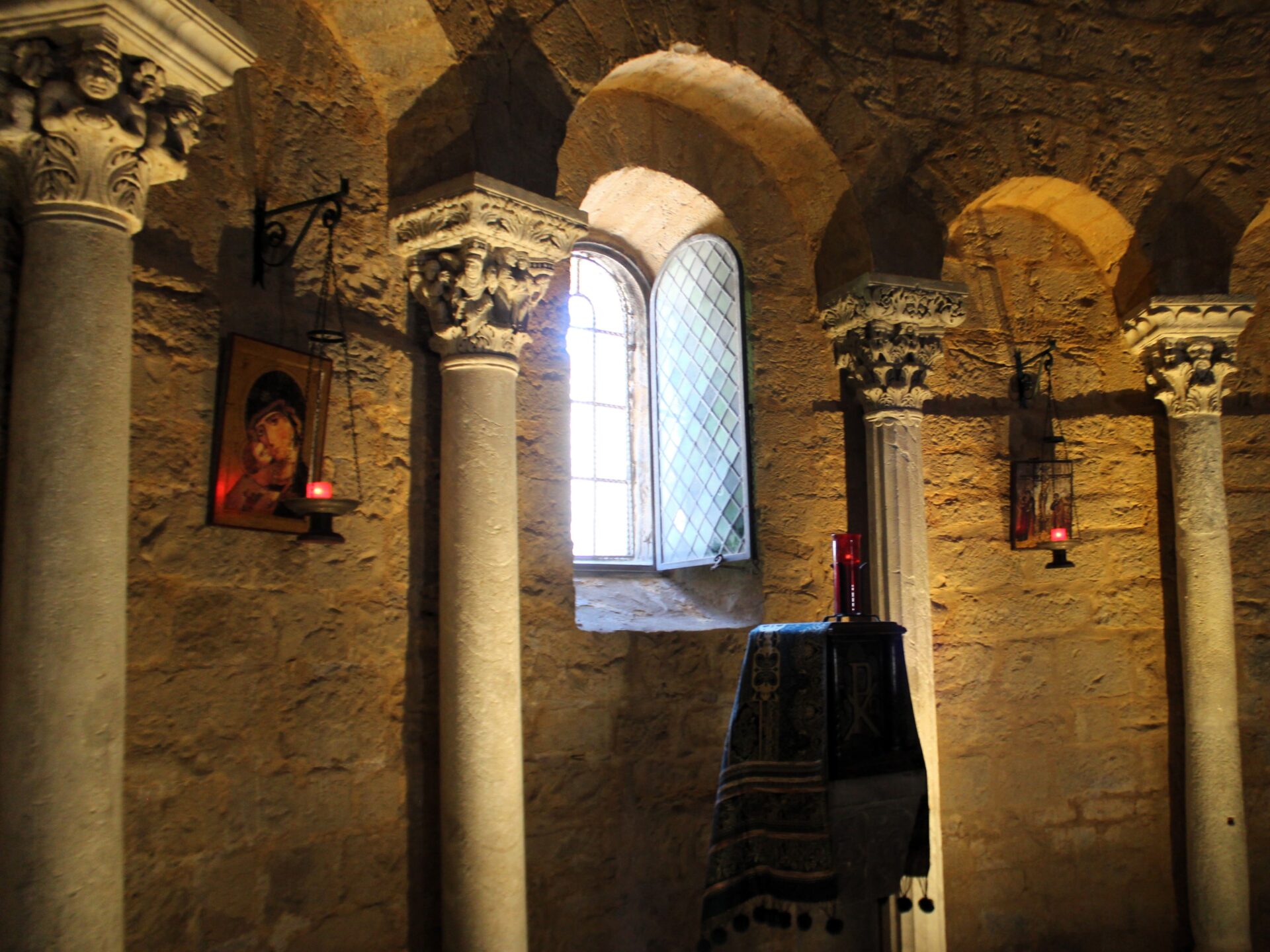 Iglesia de los gitanos en la Camarga Francia