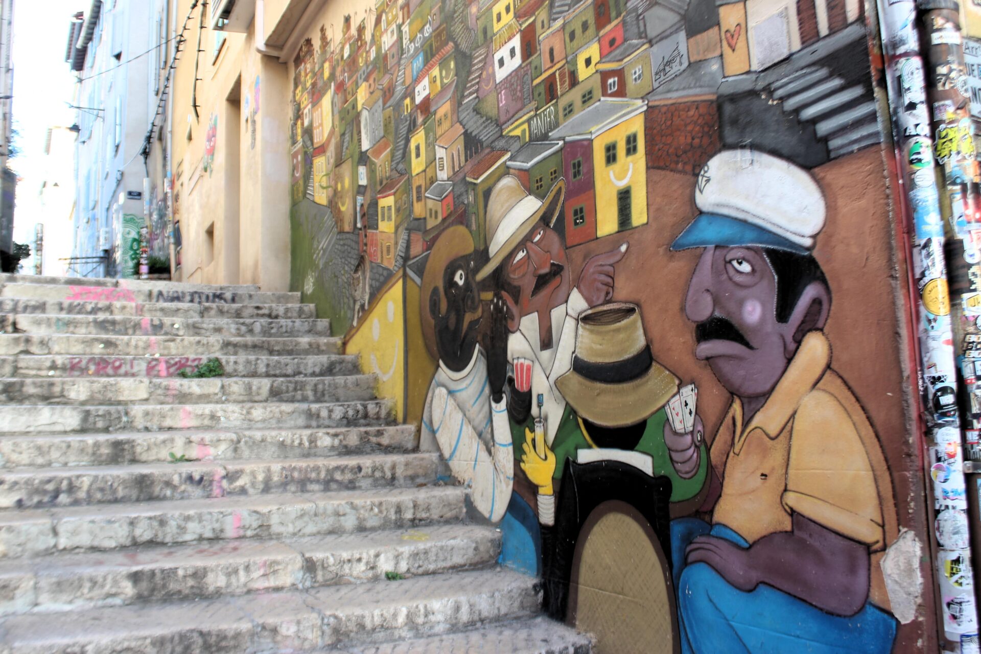 Dónde ver grafitis en Marsella Grafitis en Marsella