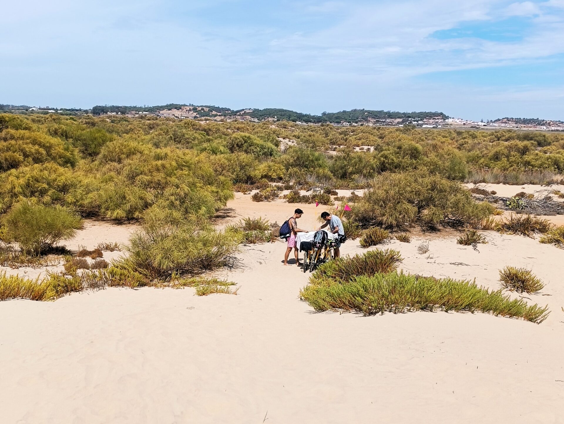Qué hacer en Costa de la Luz de Huelva Ruta en bici por Islantilla