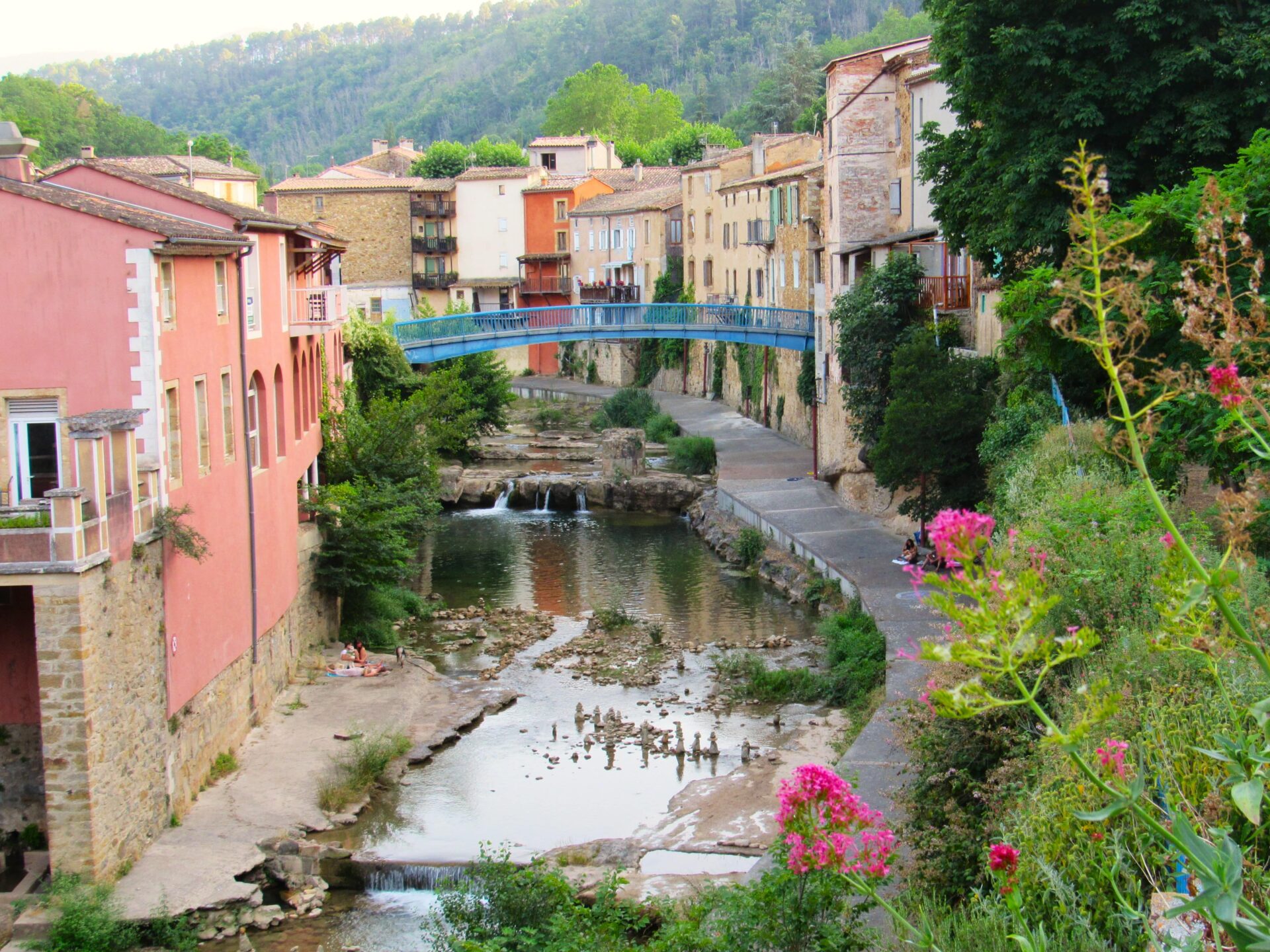 Qué ver País Cátaro Francia Rennes-les-Bains