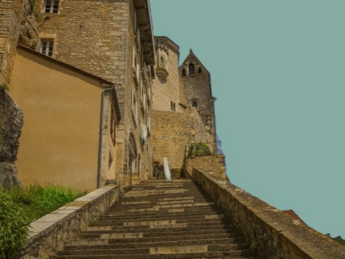Escalera de peregrinos Rocamadour Pueblos bonitos de Occitania