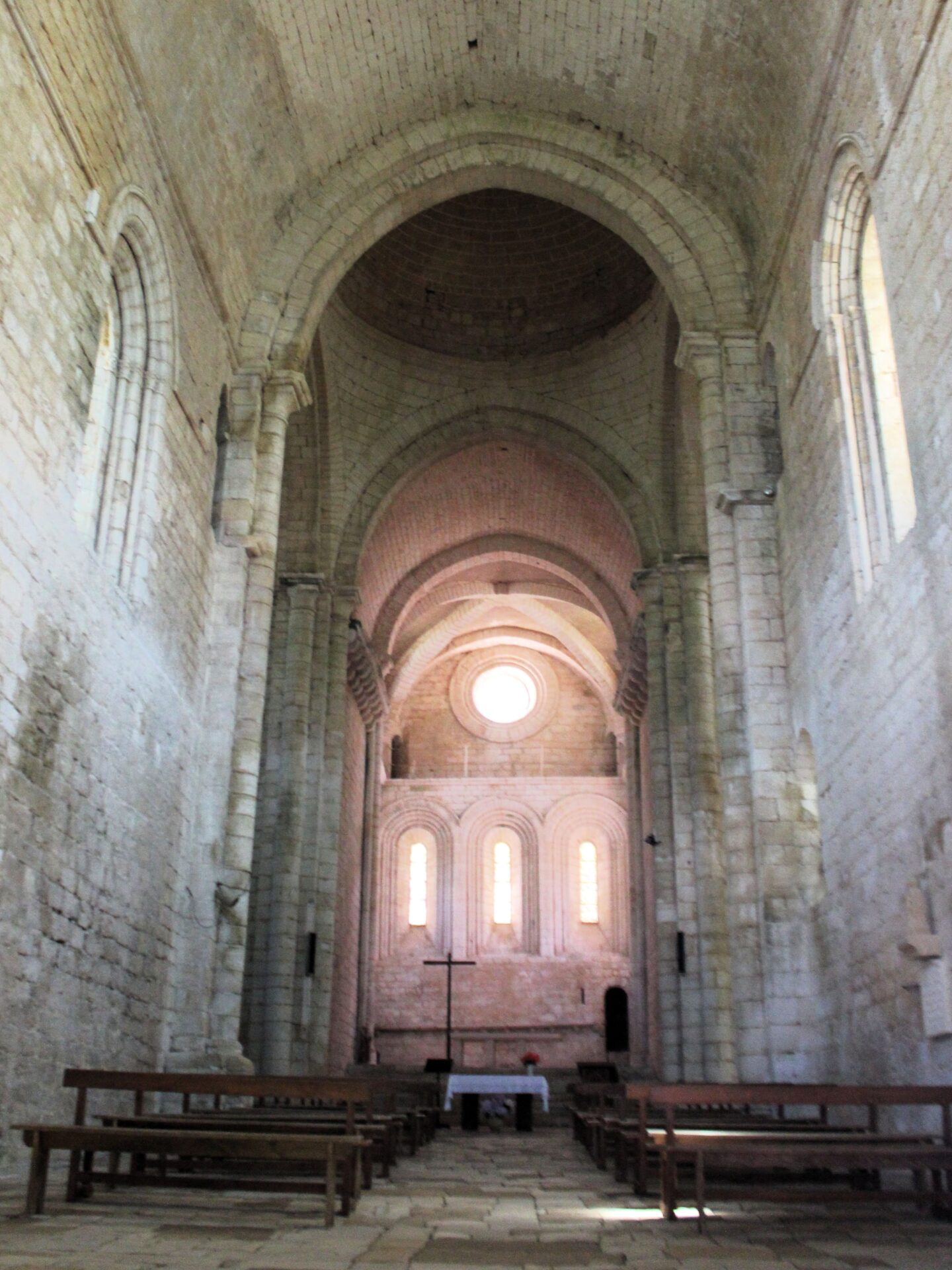 Naves de la Abadía de Saint-Amand-de-Coly