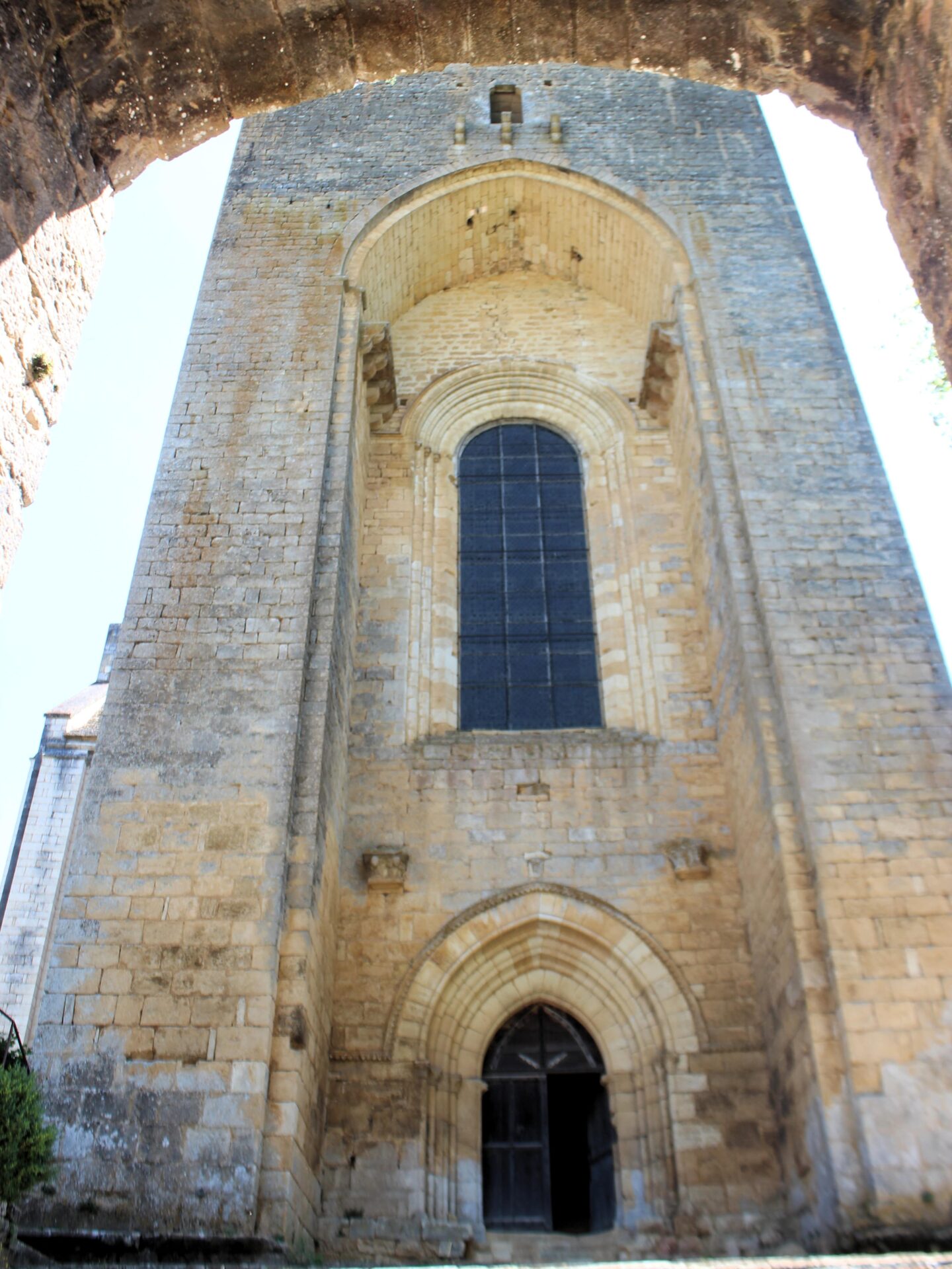 Abadía-fortaleza del Périgord Noir
