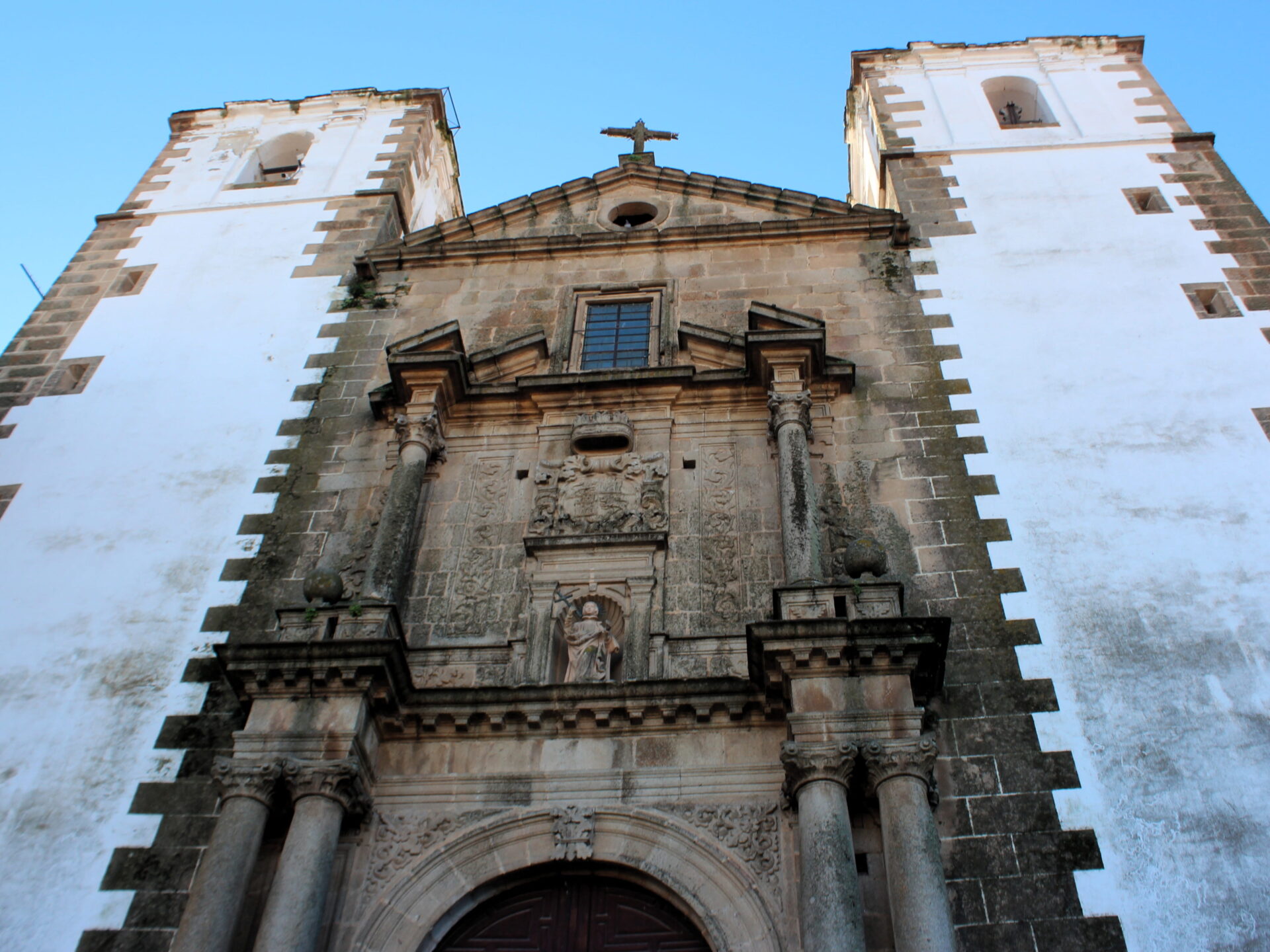 Iglesia de San Francisco Javier en la Plaza de San Jorge