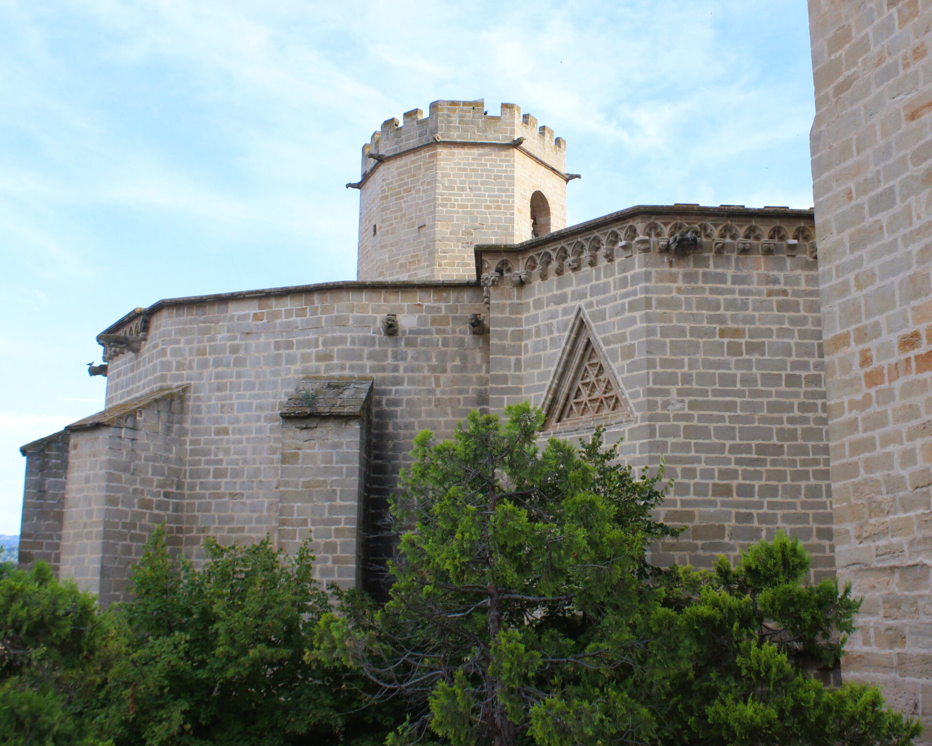 Rosetón triangular de Santa María la Mayor
