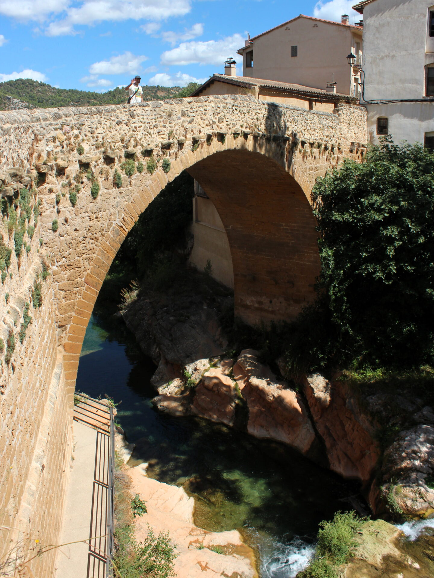 Puente de Piedra sobre el río Matarraña