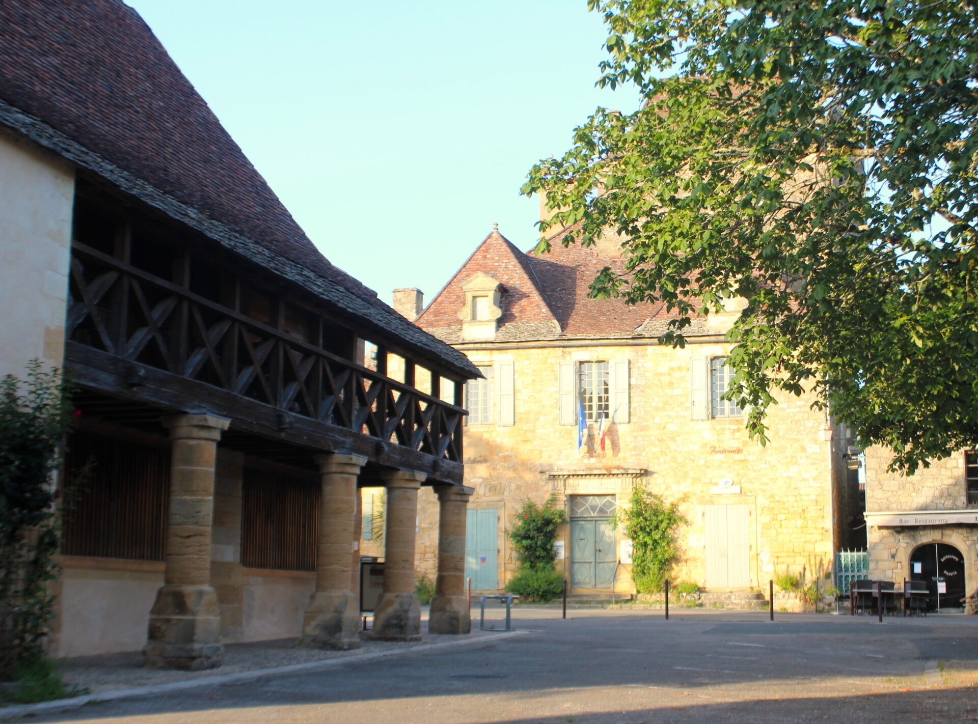 Plaza de las Halles. Dordoña