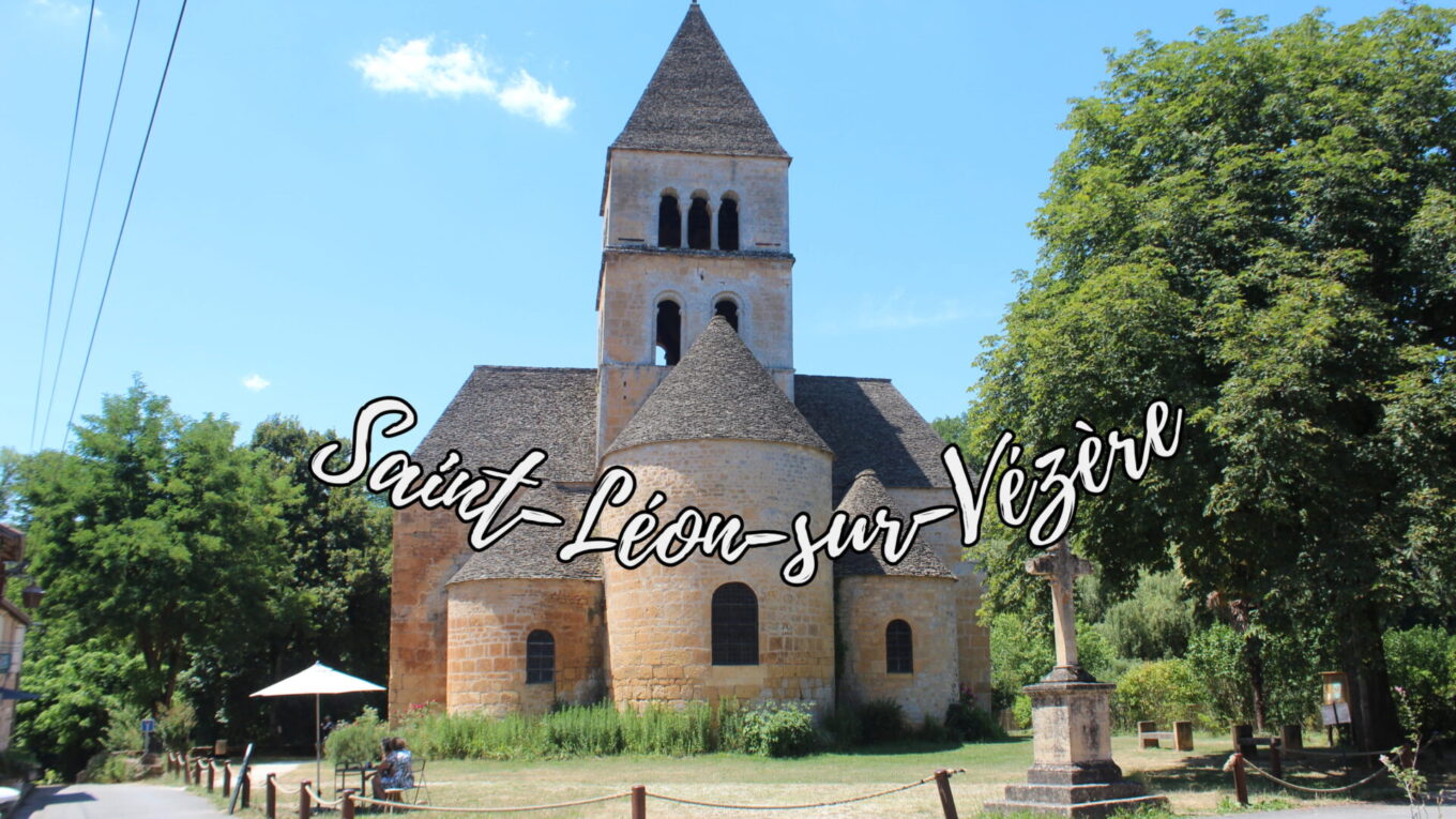 Iglesia románica de Saint-Léon-sur-Vézère