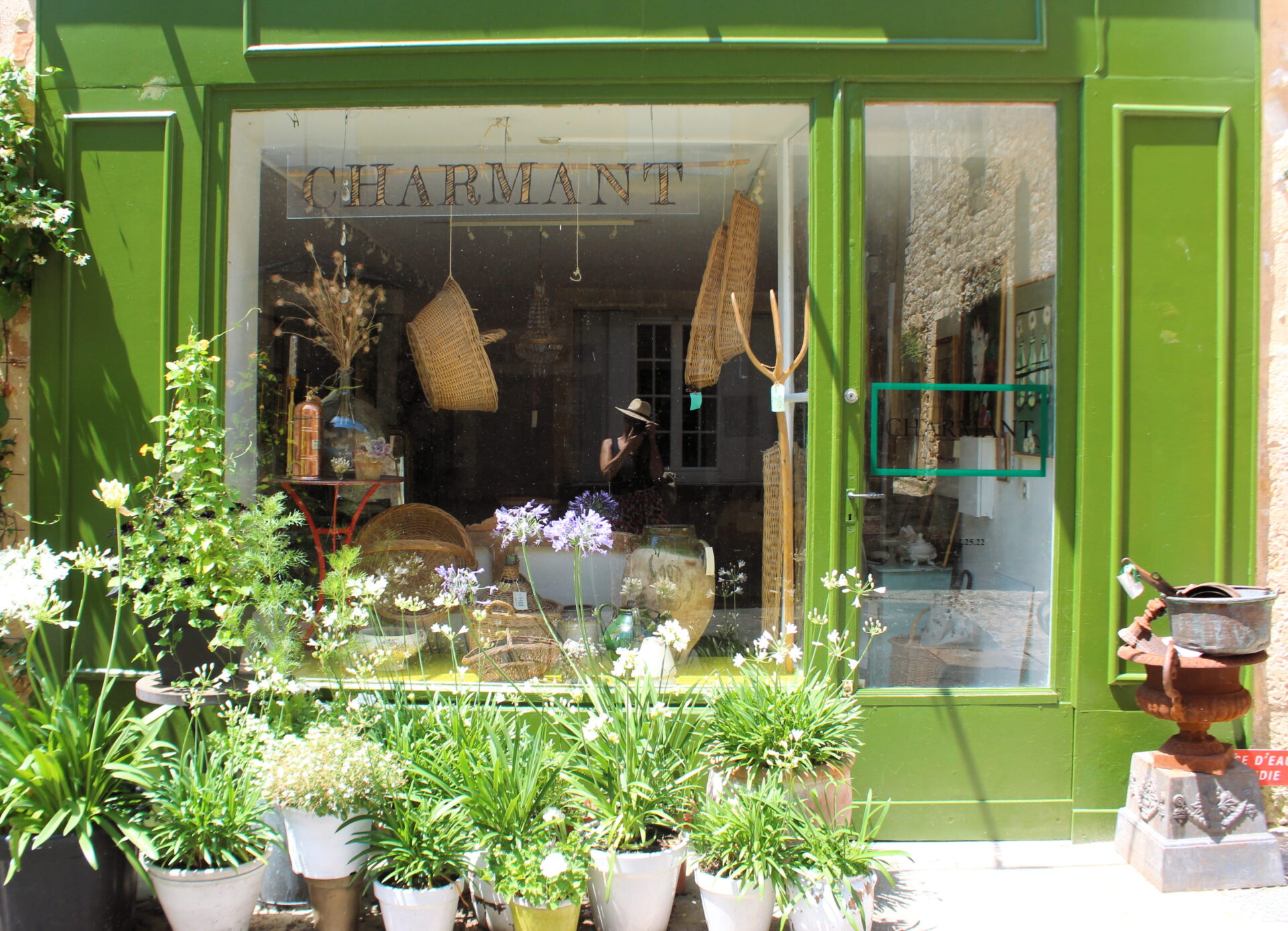 Tienda bonita de artesanía en Dordoña