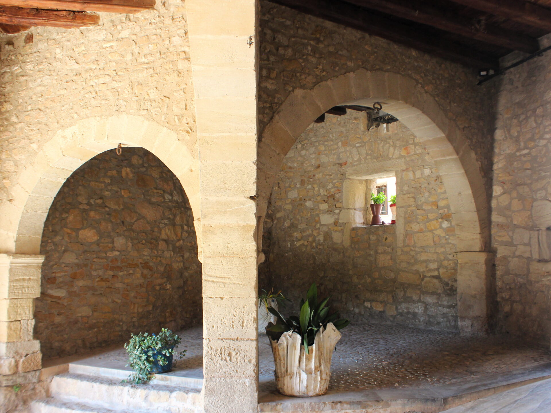 Qué ver en Ráfales, portal de San Roque